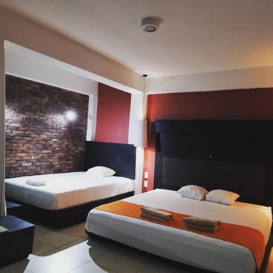 The Blvd Hotel - 5Th Ave פלאייה דל כרמן מראה חיצוני תמונה